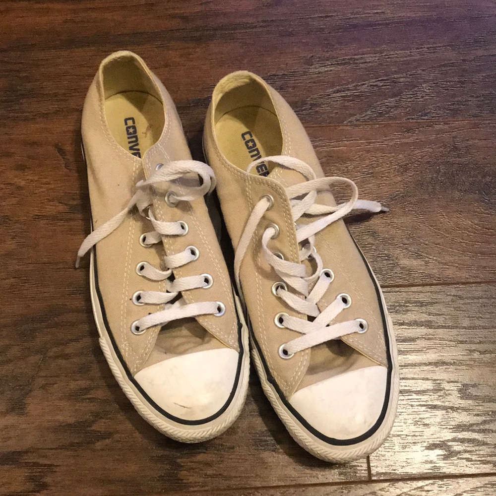 Converse low cut